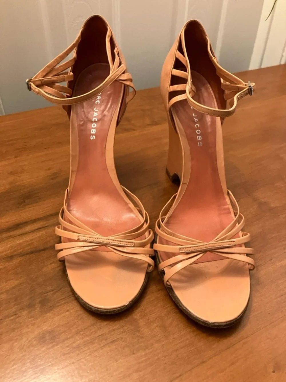 Marc Jacobs Salmon Pink Strappy Wedge Y2K 90’s Sandals Platform 41 US 9.5/10